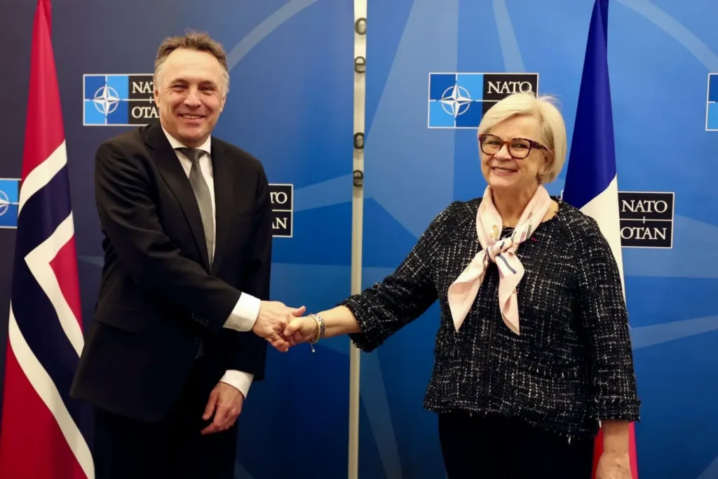 1770952478-4105-large