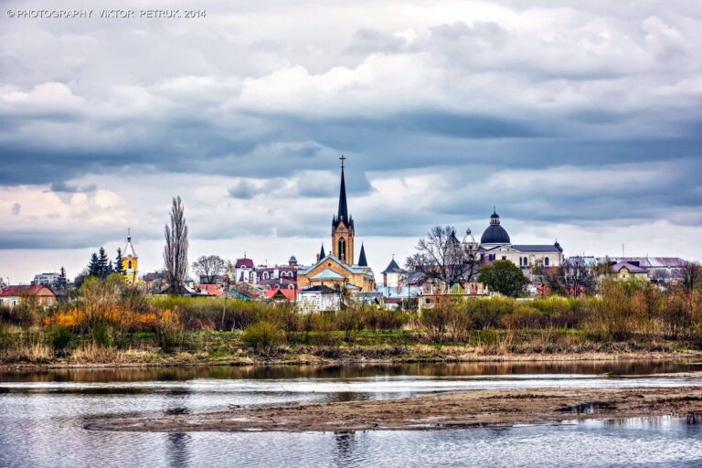 94323857_2651562885170638_2235164112562683904_o-2