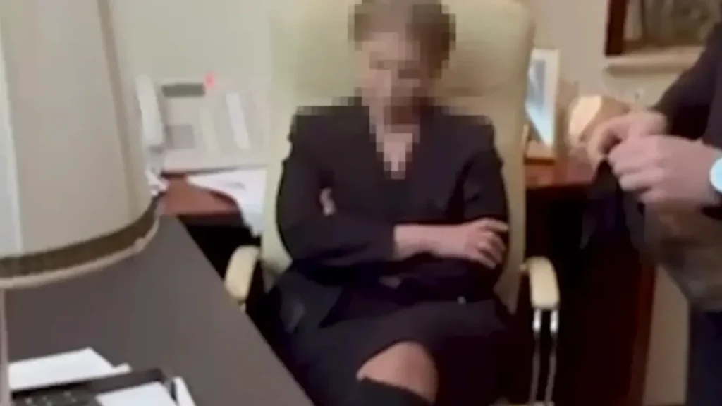 pvi4or-c16x9x50px50p-cdea99706308612d0867cde5f760dbef